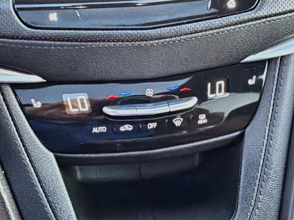 Used 2024 Cadillac XT5 Premium Luxury w/ Technology Package FWD image 15