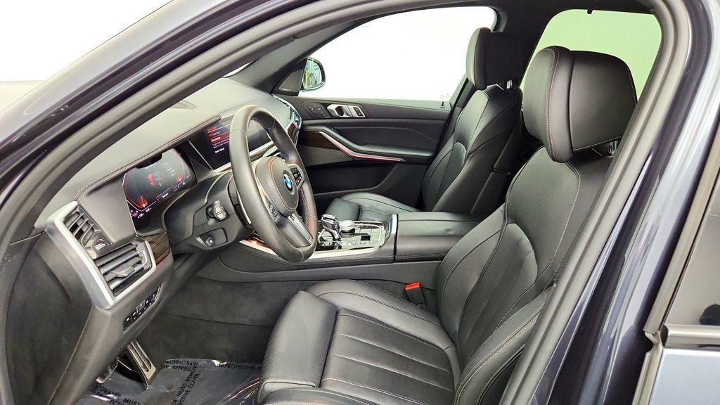 Used 2020 BMW X5 M50i AWD/4WD image 20