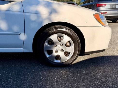 Used 2006 Kia Spectra EX image 27