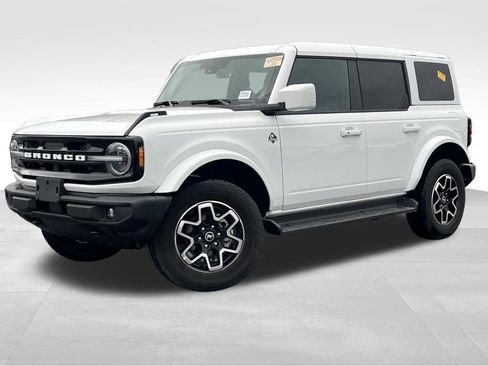 Certified 2025 Ford Bronco Outer Banks image 3
