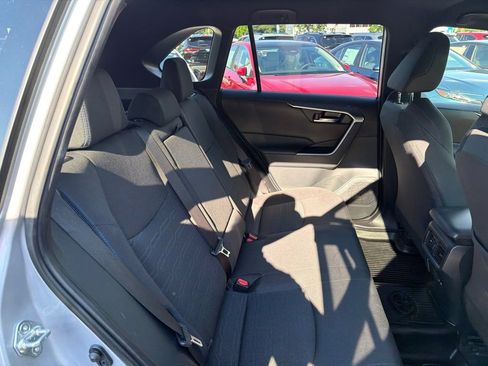 Used 2022 Toyota RAV4 SE w/ SE Grade Weather Package AWD/4WD image 15
