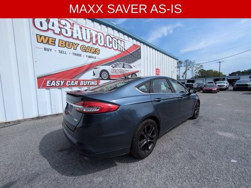 Used 2018 Ford Fusion SE w/ Equipment Group 201A FWD image 8