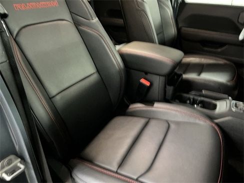 Used 2024 Jeep Wrangler Unlimited Rubicon w/ Technology Group image 28