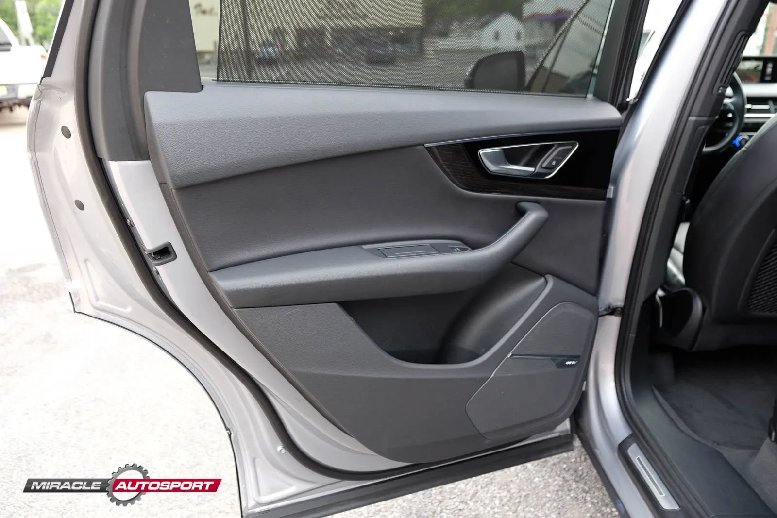 Used 2018 Audi Q7 3.0T Prestige AWD/4WD image 22
