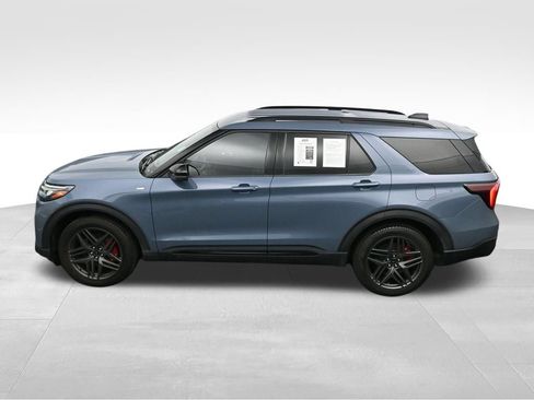 Used 2025 Ford Explorer ST-Line w/ Premium Package RWD image 30