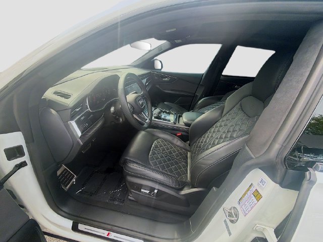 Used 2024 Audi SQ8 Prestige AWD/4WD image 21