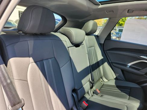 New 2025 Audi Q5 Premium image 12