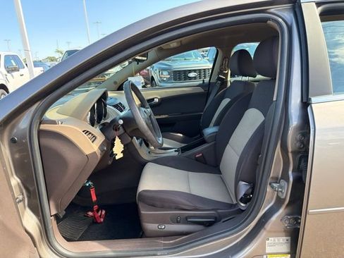 Used 2012 Chevrolet Malibu LS w/ LS Uplevel Package FWD image 8