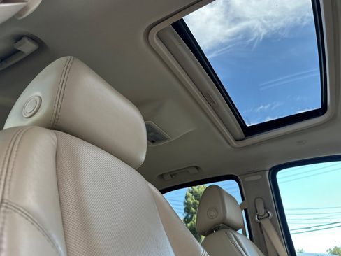 Used 2007 Cadillac Escalade AWD w/ Information Package image 20