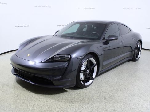 Used 2021 Porsche Taycan 4S image 4