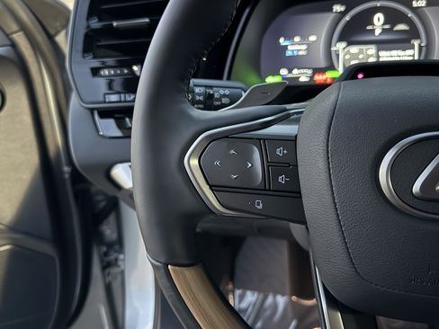 New 2026 Lexus RX 450h AWD image 22