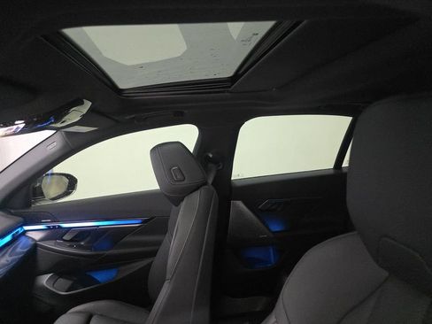 Used 2024 BMW i5 eDrive40i w/ Premium Package image 8