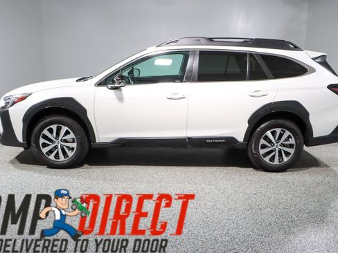 Used 2023 Subaru Outback Premium image 10