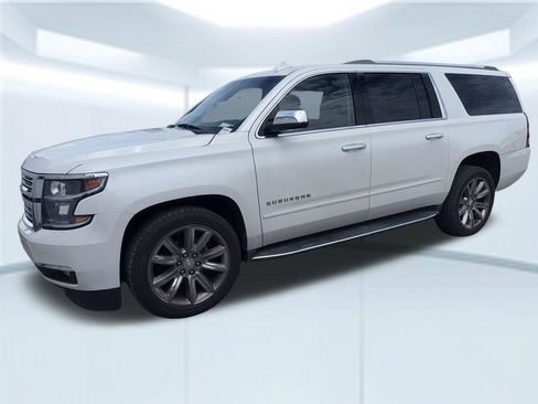 Used 2017 Chevrolet Suburban Premier RWD image 5