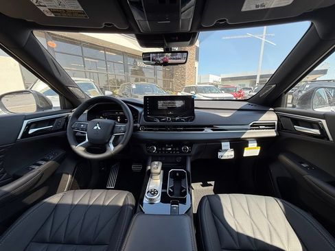 New 2026 Mitsubishi Outlander SEL Black Edition FWD image 20