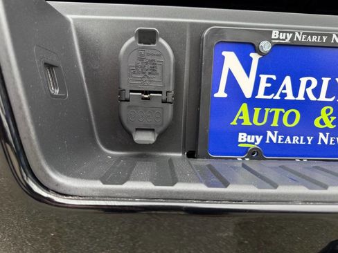 Used 2017 Chevrolet Silverado 1500 LT w/ All Star Edition AWD/4WD image 13