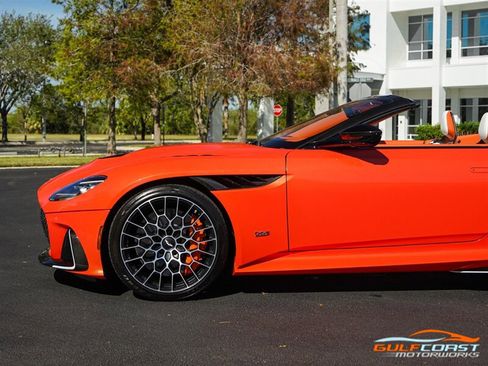 Used 2023 Aston Martin DBS Superleggera Volante RWD image 47