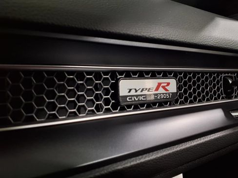 Certified 2024 Honda Civic Type R image 16