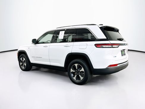 Used 2022 Jeep Grand Cherokee Limited 4xe w/ Luxury Tech Group II AWD/4WD image 5