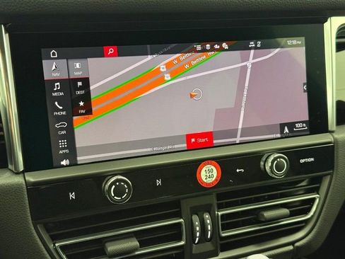 Used 2026 Porsche Macan image 25