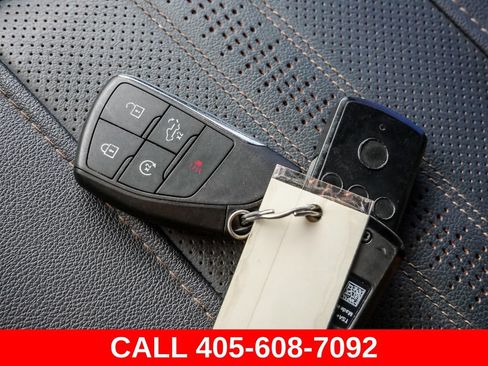 Used 2024 Chevrolet Silverado 1500 High Country w/ High Country Premium Package AWD/4WD image 46