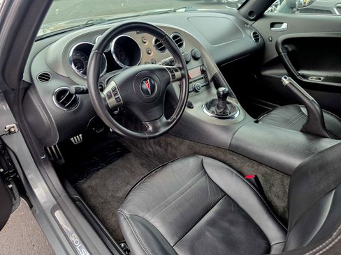 Used 2007 Pontiac Solstice GXP w/ Premium Package image 2