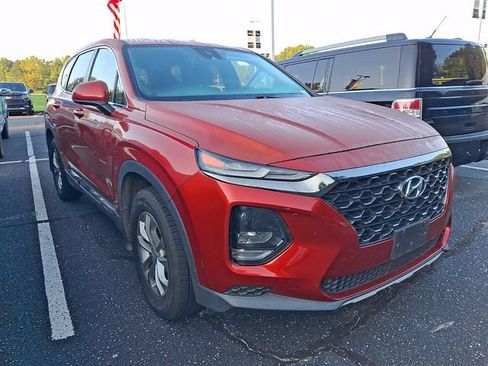Used 2019 Hyundai Santa Fe SE AWD/4WD image 3
