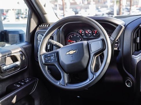 Used 2025 Chevrolet Silverado 2500 Custom w/ Custom Value Package AWD/4WD image 18