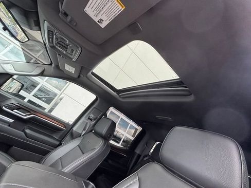 Used 2024 GMC Sierra 1500 Denali w/ Technology Package AWD/4WD image 13
