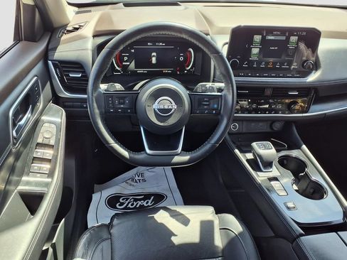 Used 2022 Nissan Rogue Platinum w/ Head-Up Display Package FWD image 9