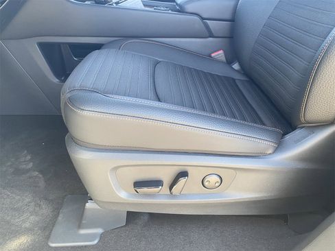 New 2025 Nissan Pathfinder Rock Creek image 22