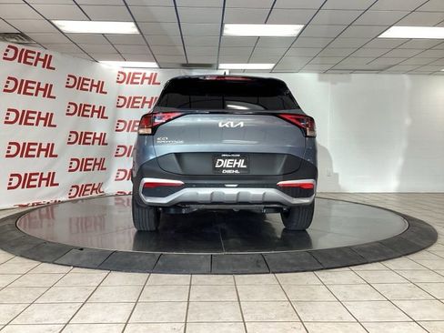Used 2025 Kia Sportage EX FWD image 6
