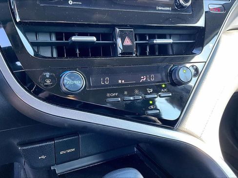 Used 2023 Toyota Camry SE FWD image 21