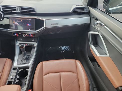 Used 2021 Audi Q3 2.0T Premium w/ Convenience Package image 14