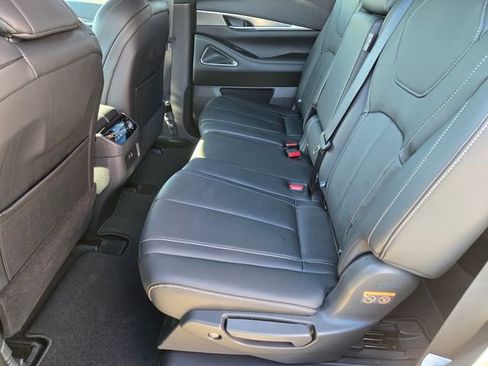 Certified 2025 INFINITI QX60 Luxe w/ Black Edition image 14