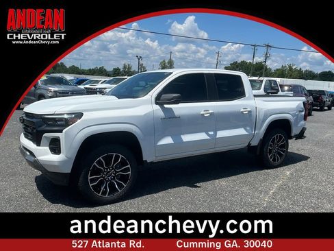 New 2025 Chevrolet Colorado Z71 image 1