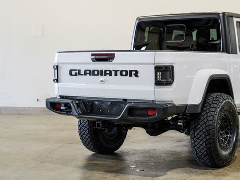 Used 2023 Jeep Gladiator Sport AWD/4WD image 30