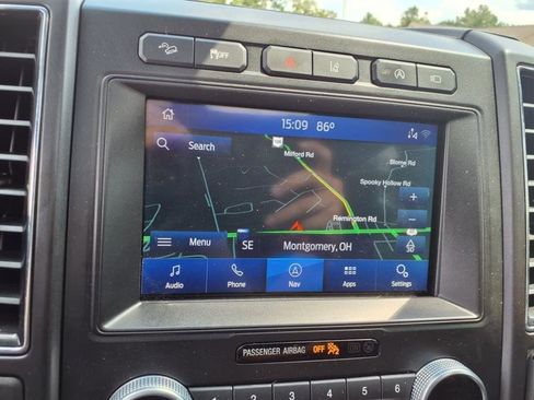 Used 2021 Ford Expedition Limited image 16