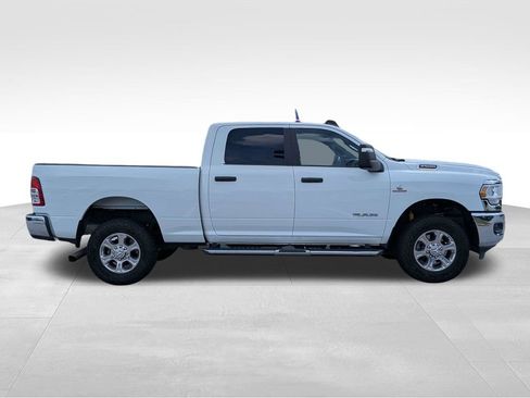 Used 2024 RAM 2500 Big Horn AWD/4WD image 3