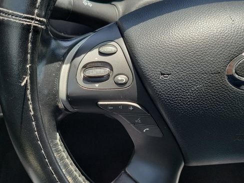 Used 2016 INFINITI Q70 3.7 RWD image 20