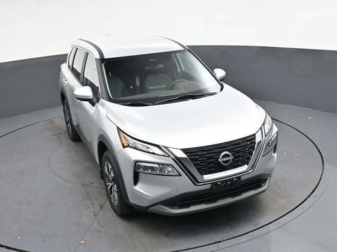 Used 2023 Nissan Rogue SV image 25