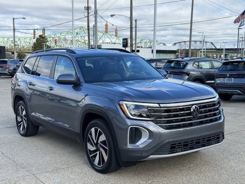 Used 2024 Volkswagen Atlas SE image 7