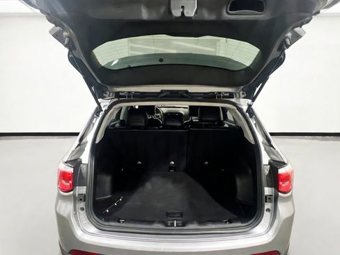 Used 2019 Jeep Compass Limited FWD image 18