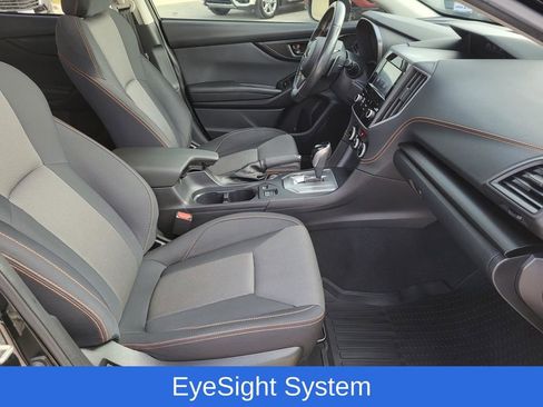 Used 2022 Subaru Crosstrek 2.0i Premium w/ Moonroof Package image 8