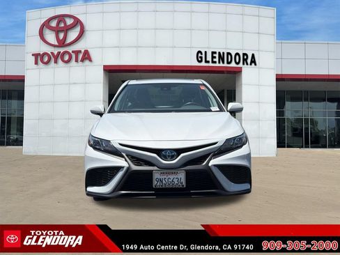 Certified 2022 Toyota Camry SE w/ Audio Upgrade Package FWD image 3