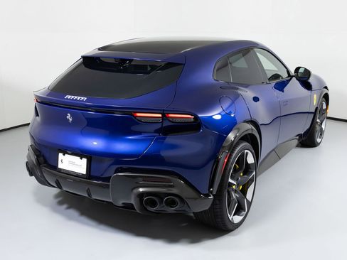 Used 2024 Ferrari Purosangue image 3