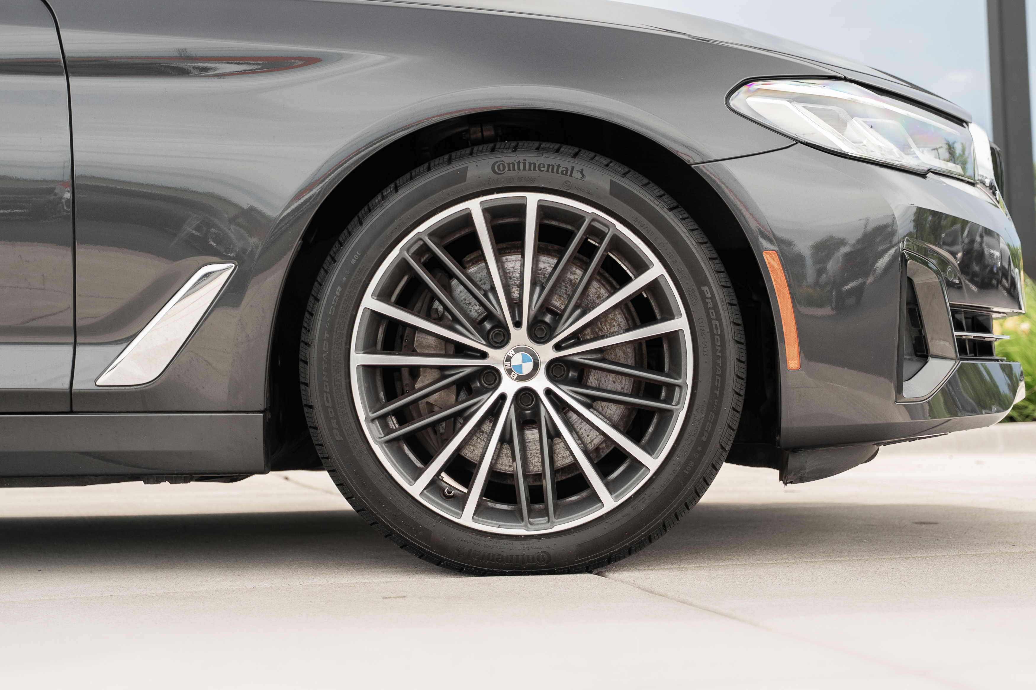 Used 2023 BMW 540i xDrive w/ Premium Package AWD/4WD image 35