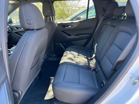 Used 2025 Chevrolet Equinox LT image 36