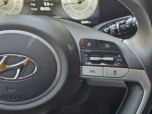 Used 2022 Hyundai Elantra Limited FWD image 20