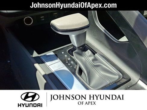 Used 2021 Hyundai Elantra SEL FWD image 19